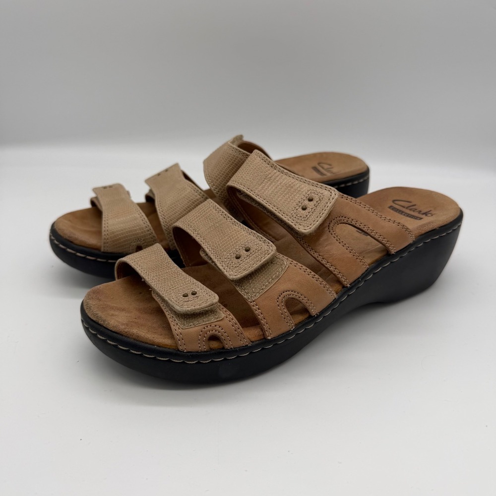 Clarks Collection Womens Arla Glison Tan Leather Wedge Slide Sandals Size 7